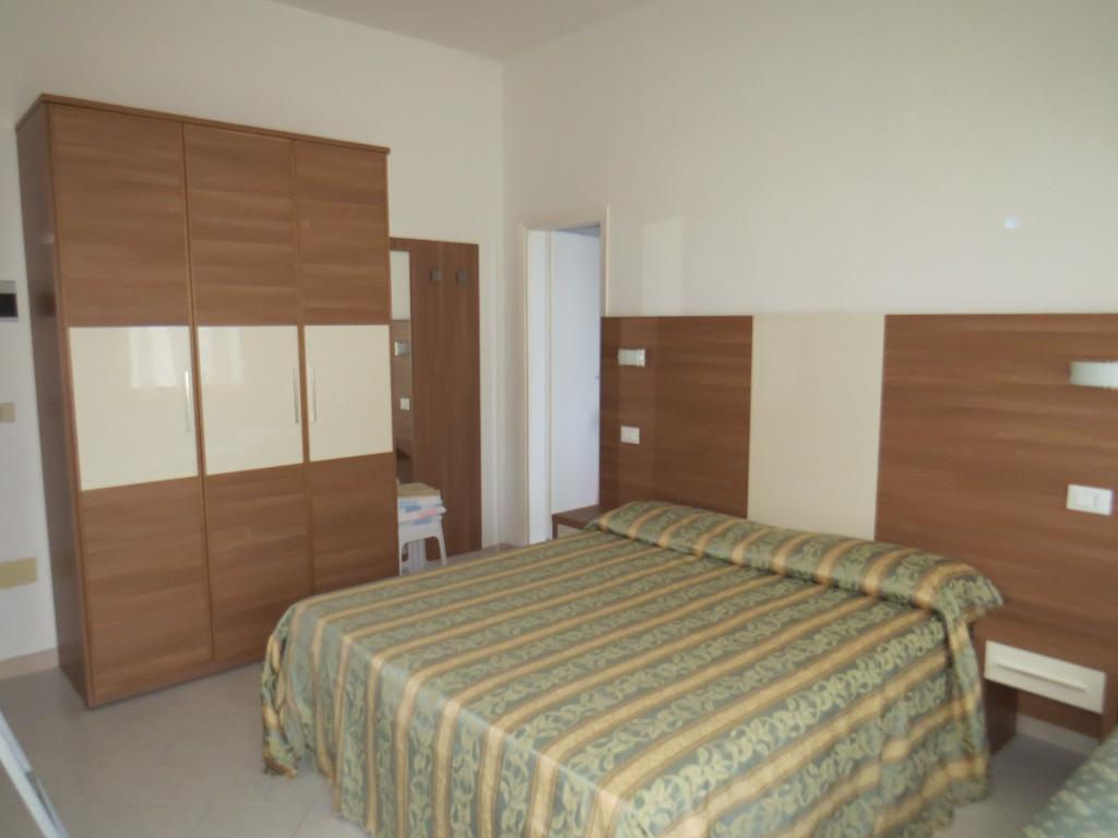 Hotel Vallechiara Lido Di Savio Phòng bức ảnh