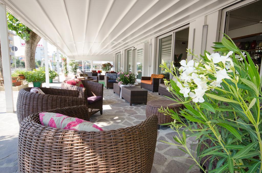 Hotel Vallechiara Lido Di Savio Ngoại thất bức ảnh