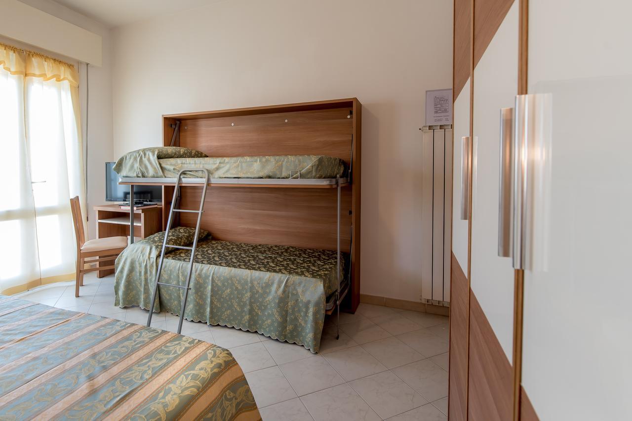 Hotel Vallechiara Lido Di Savio Ngoại thất bức ảnh