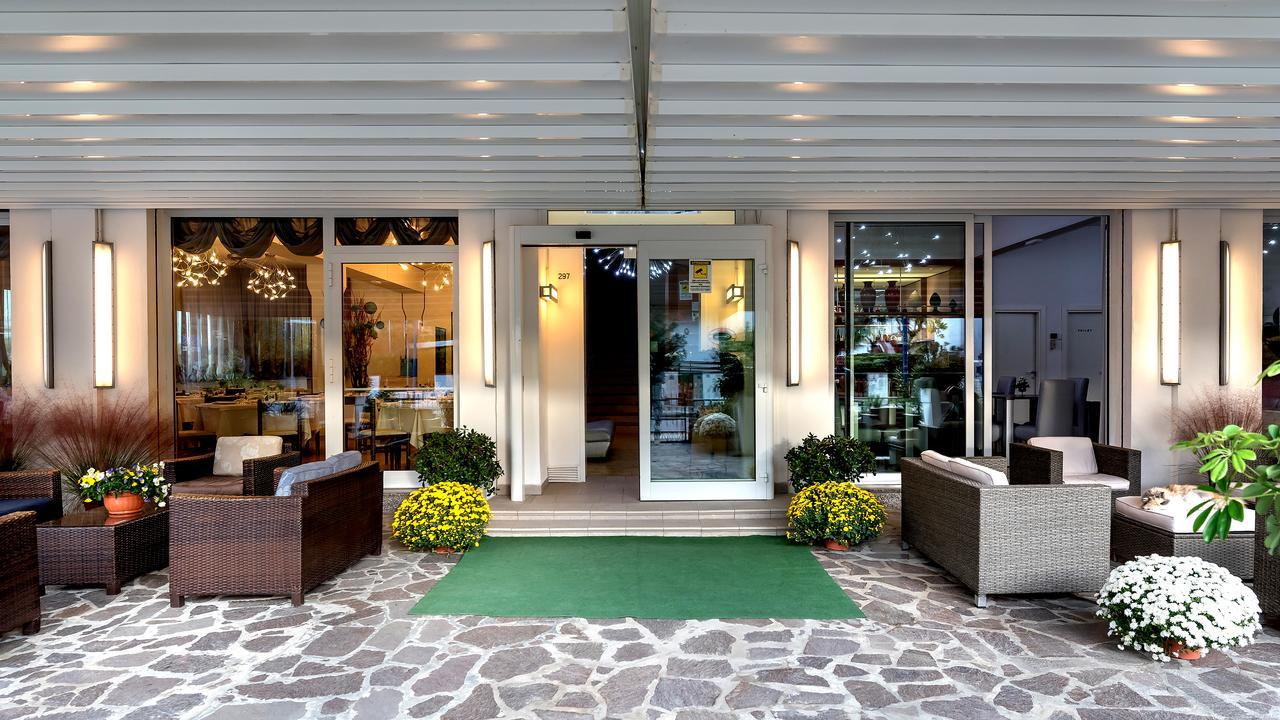 Hotel Vallechiara Lido Di Savio Ngoại thất bức ảnh