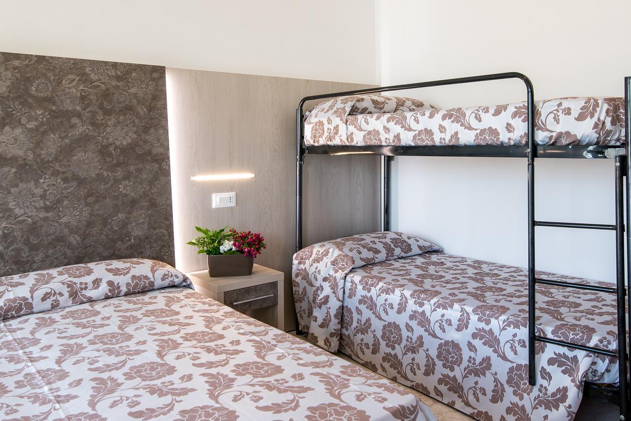 Hotel Vallechiara Lido Di Savio Ngoại thất bức ảnh